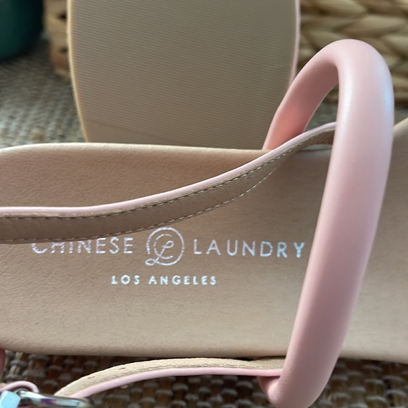 Chinese Laundry Skippy sandal in Pink color size 9.5. - Picture 5 of 13